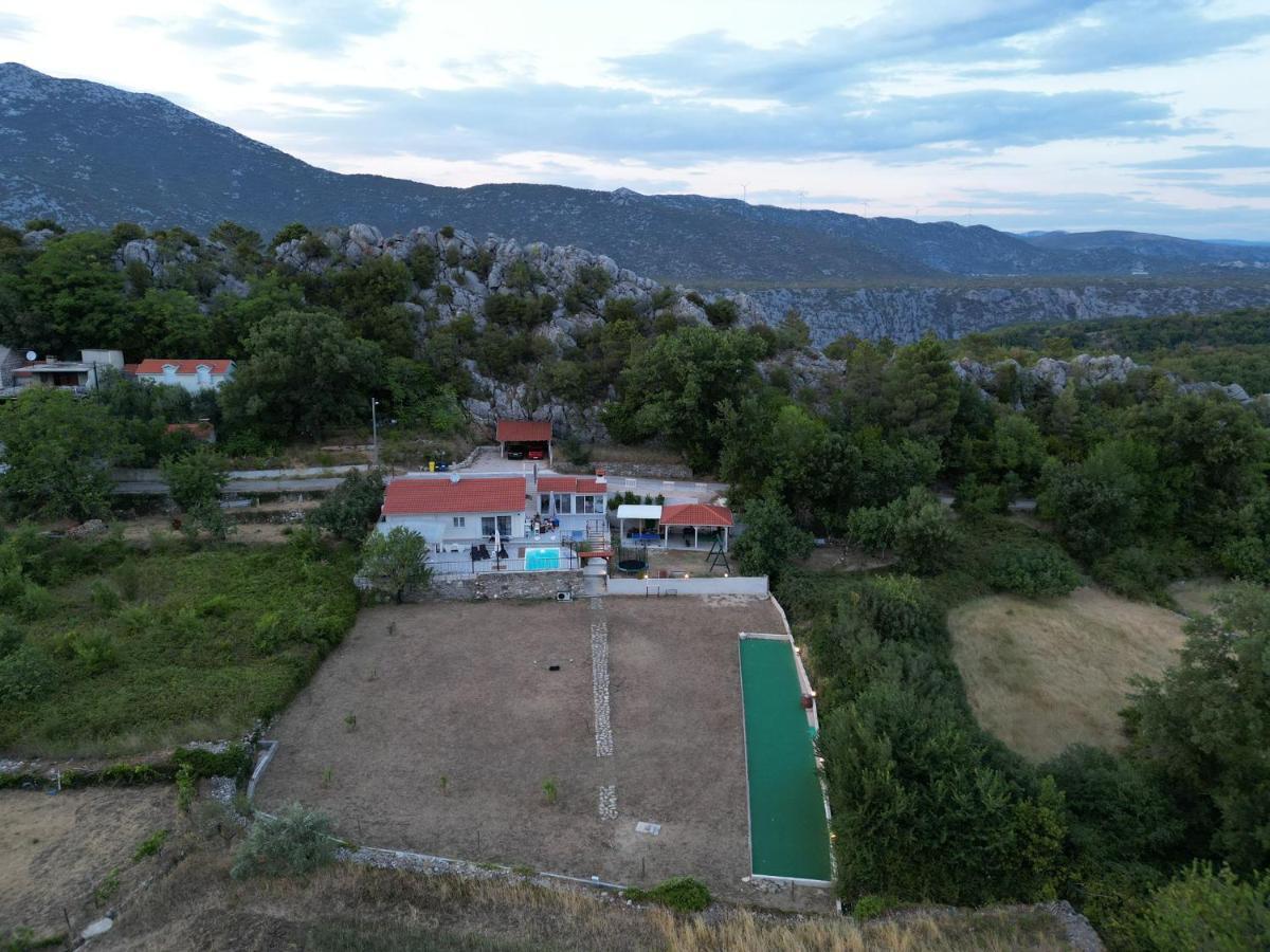 Villa Zrinka **** Svinisce Экстерьер фото