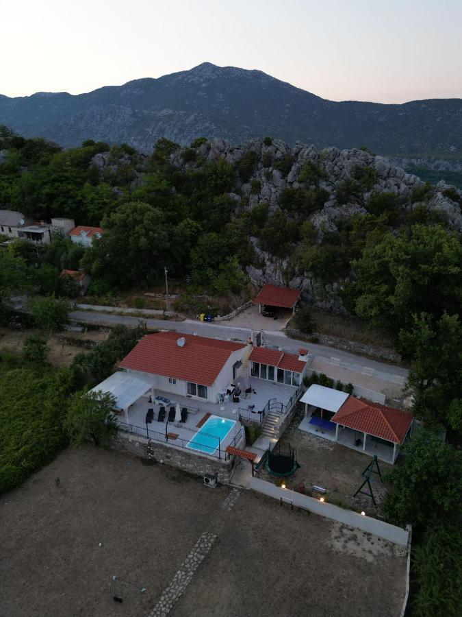 Villa Zrinka **** Svinisce Экстерьер фото