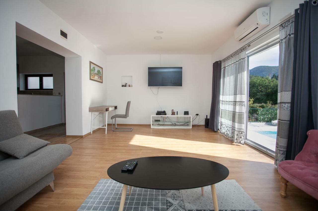 Villa Zrinka **** Svinisce Экстерьер фото