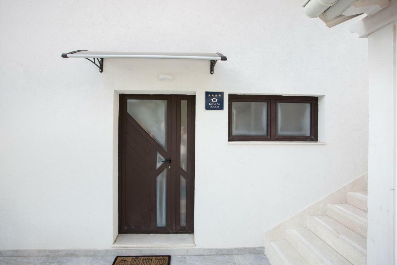 Villa Zrinka **** Svinisce Экстерьер фото